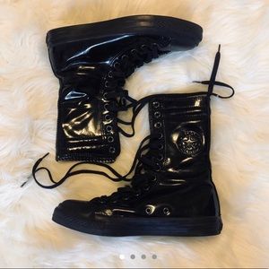 Super rare patent converse size W8 M6